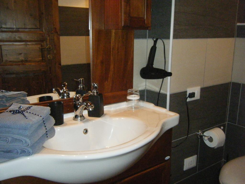 B&B Il Salice Veruno Room photo